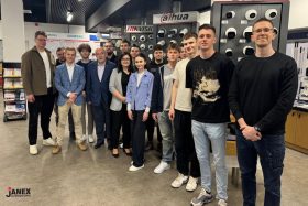 Studenci z wizytą w siedzibie firmy Janex