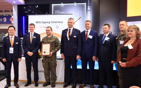 WAT i Hanwha Aerospace Europe rozpoczynają współpracę w zakresie technologii obronnych, lotniczych i kosmicznych
