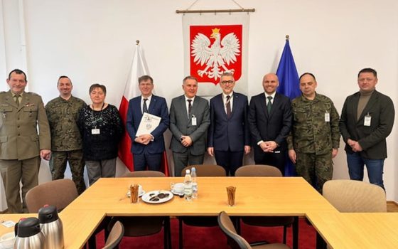 Spotkanie robocze w MON z udziałem przedstawicieli WEL i WAT